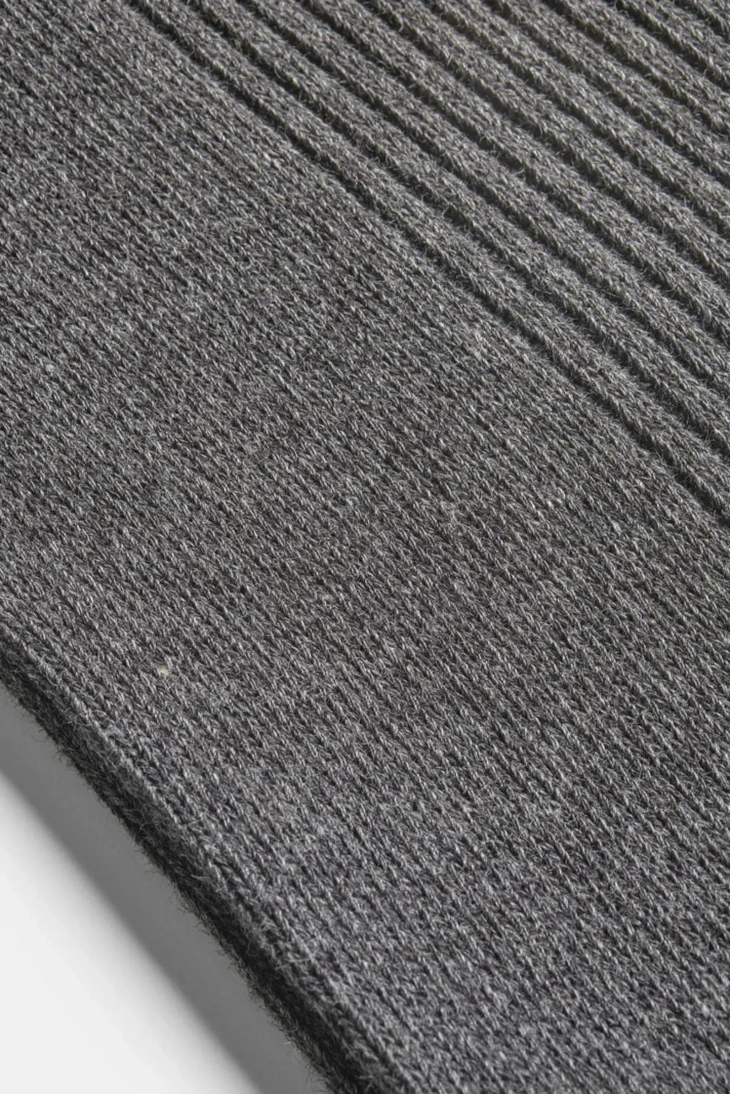 FLOW RIBBED MID SOCKS